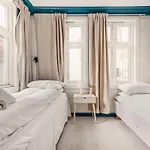 Dinbnb Homes I 200m To Bryggen I Make Memories With Friends And Family! Bergen