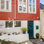 בית נופש Dinbnb Homes I 200m To Bryggen I Make Memories With Friends And Family! *