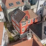 בית נופש Dinbnb Homes I 200m To Bryggen I Make Memories With Friends And Family! ברגן