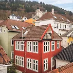 Dinbnb Homes I 200m To Bryggen I Make Memories With Friends And Family! * ברגן